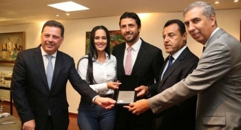 Governador homenageia AGM pelos 60 anos